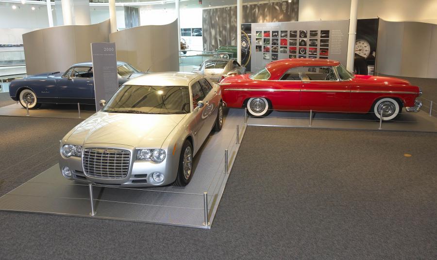  Chrysler 300C Nassau Concept 2000 года  (фото 2 из 2)